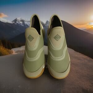 THE MUCK BOOT “Outscape” Low neoprene waterproof Women’s shoes Sz 11 Green